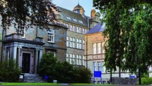 2023 Discover Business International Scholarship at University of Dundee